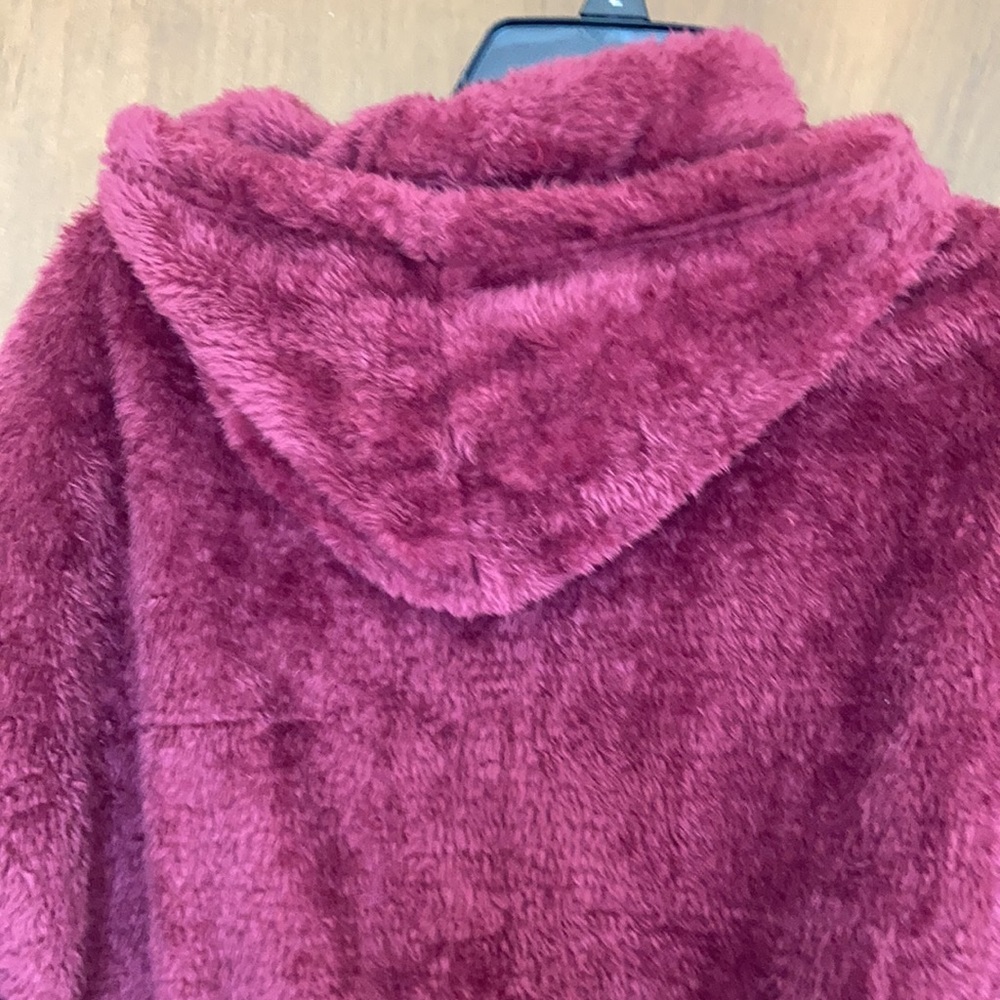 hoodie top Soft dark red fuzzy comfy hoodie size  L juniors - Picture 8 of 16